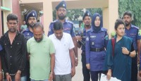 নওগাঁয় নারীসহ ভুয়া চার পুলিশ সদস্য ও দুই চাঁদাবাজ গ্রেফতার